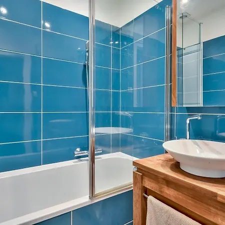 Appartamento Charme Parisien 4 Personnes Parigi